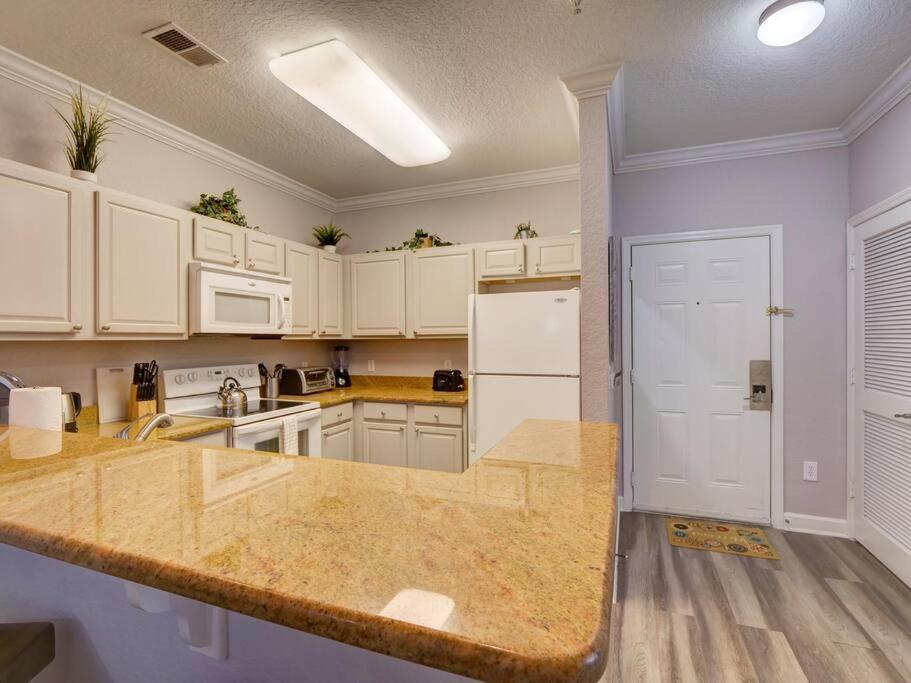 Luxury Tuscana - Pool & Hot Tub Near *